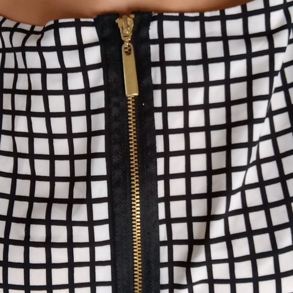 Merona black & white quarter zip long sleeves blouse. Size XXL. - Picture 3 of 5